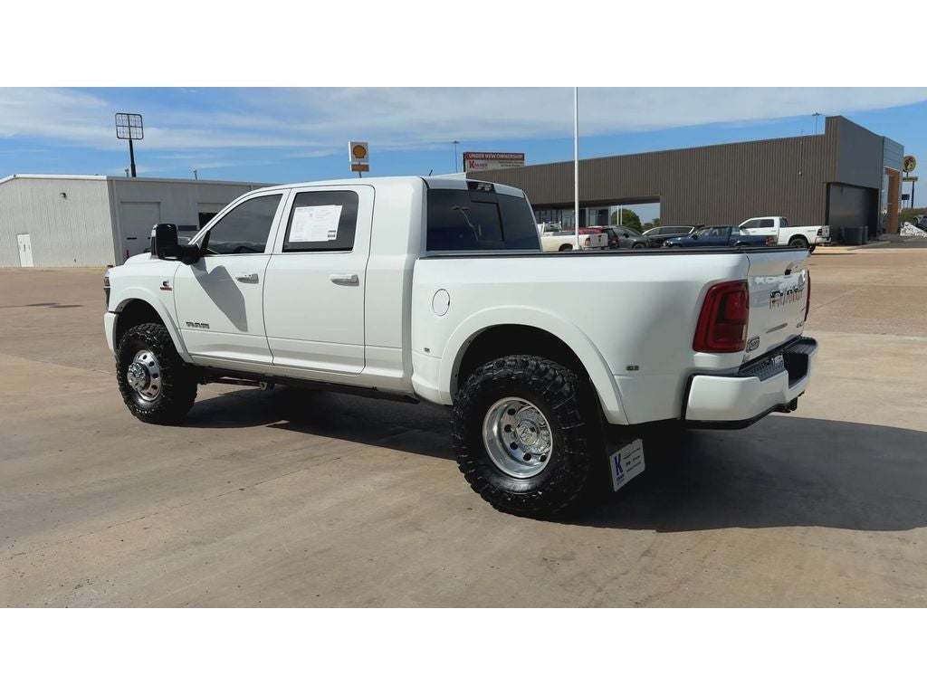2025 RAM 3500 LimitedLimited Longhorn Mega Cab 4x4 6'4" Box — photo 6