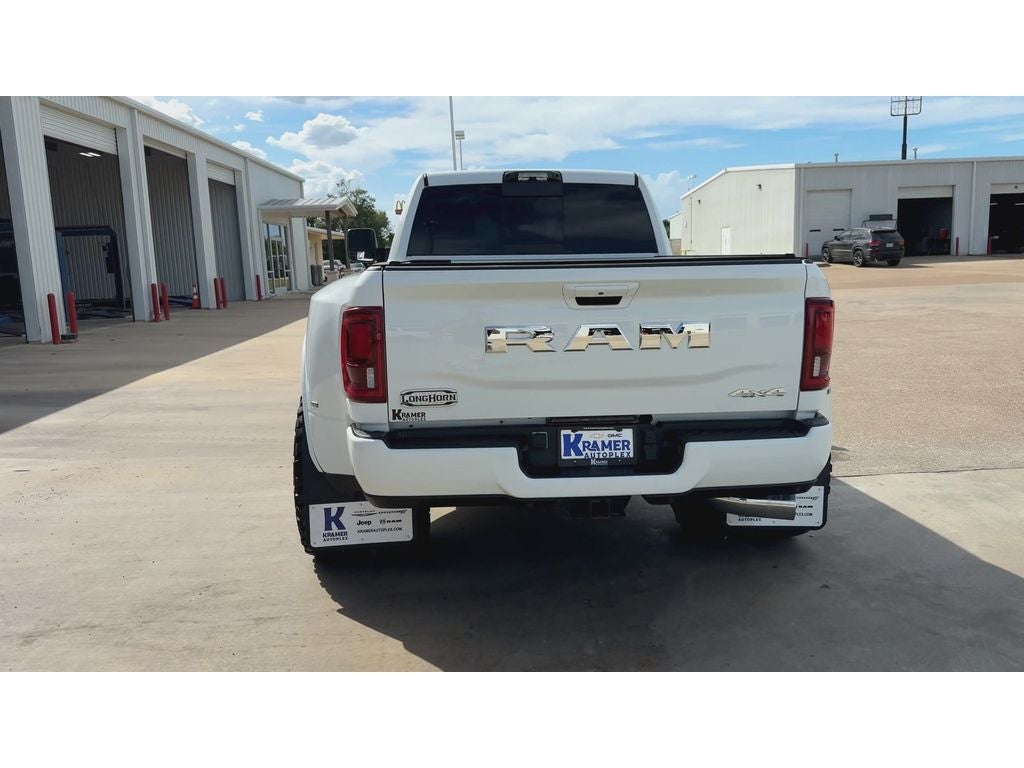 2025 RAM 3500 LimitedLimited Longhorn Mega Cab 4x4 6'4" Box — photo 7