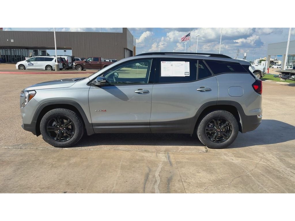 2024 GMC Terrain AT4