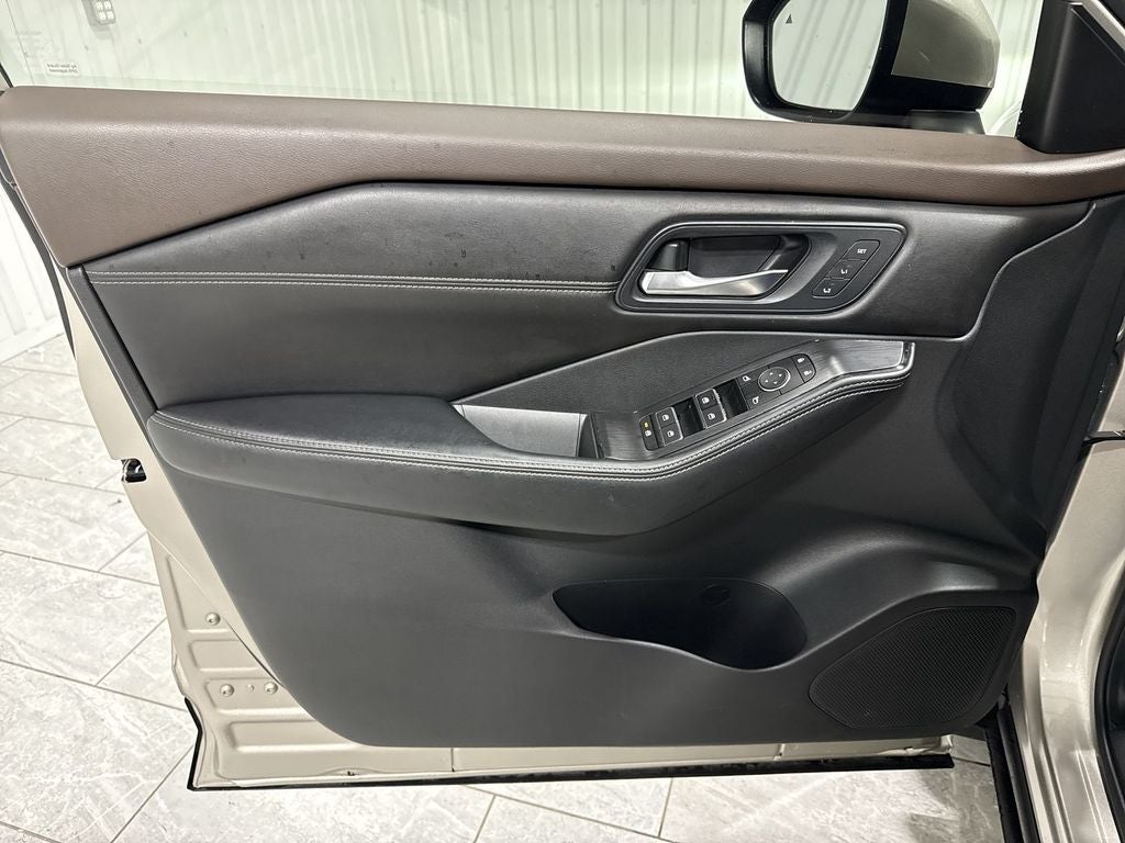 2023 Nissan Rogue SL FWD
