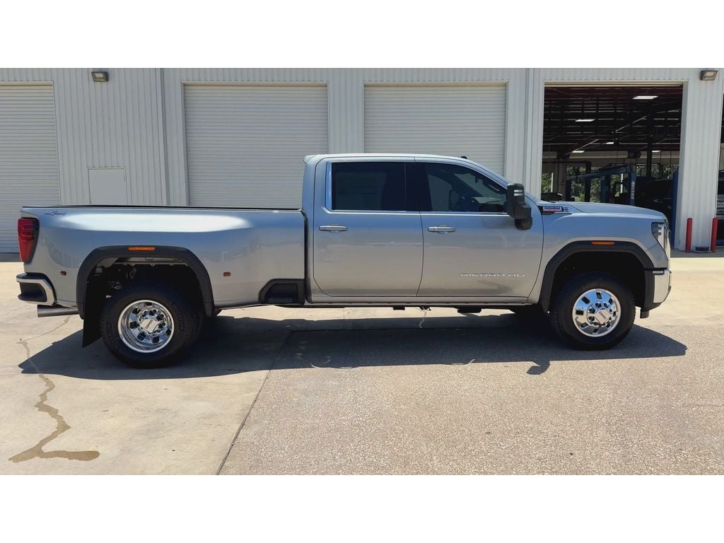 2026 GMC Sierra 3500 HD SLE DRW