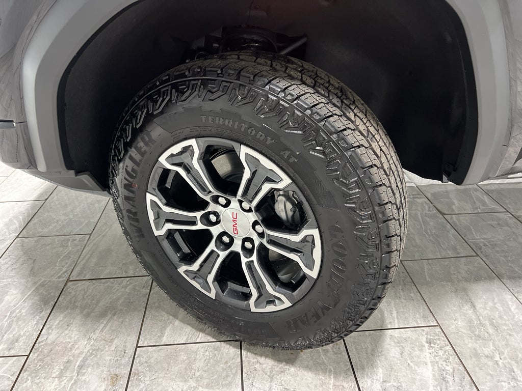 2025 GMC Canyon AT4