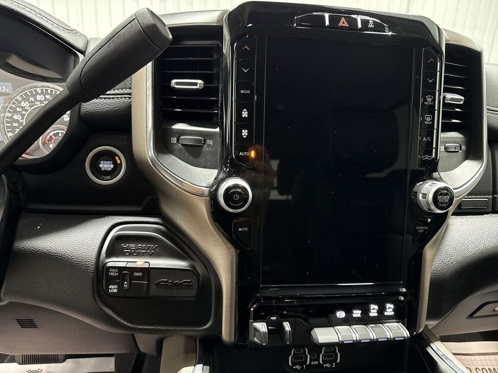 2024 RAM 2500 Laramie Crew Cab 4x4 6'4" Box
