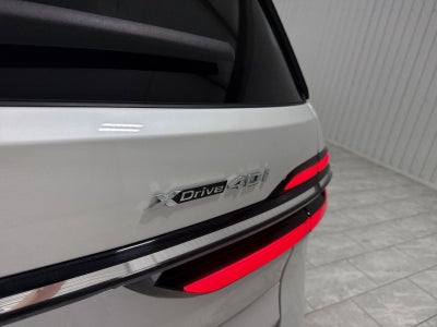 2025 BMW X7 xDrive40i